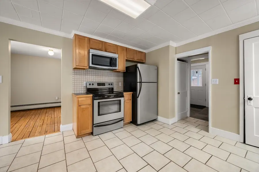 8 Cleveland Ave, Ipswich, MA 01938 - #3