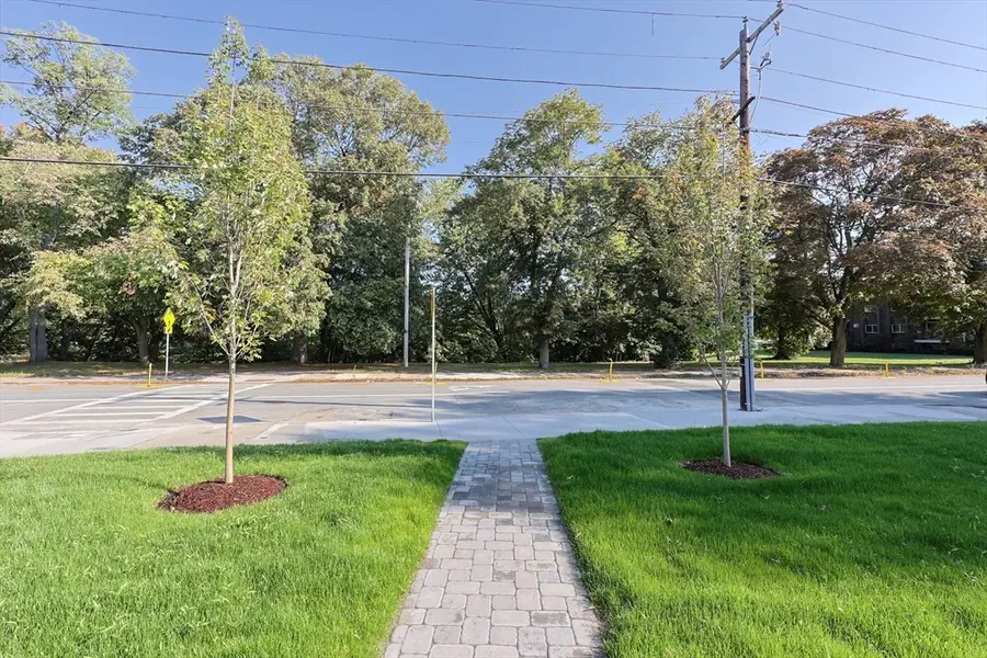 54 South St #4, Medford, MA 02155 - #3