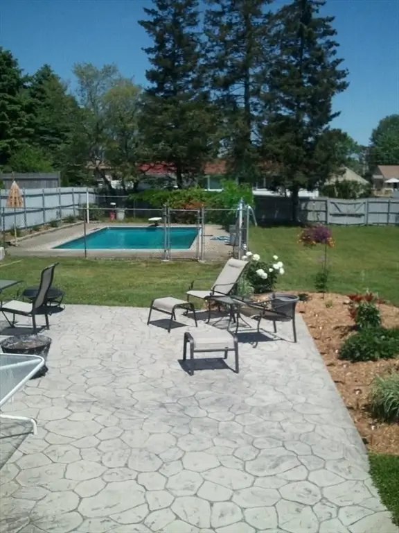 23 Coury Dr, Acushnet, MA 02743 - #2