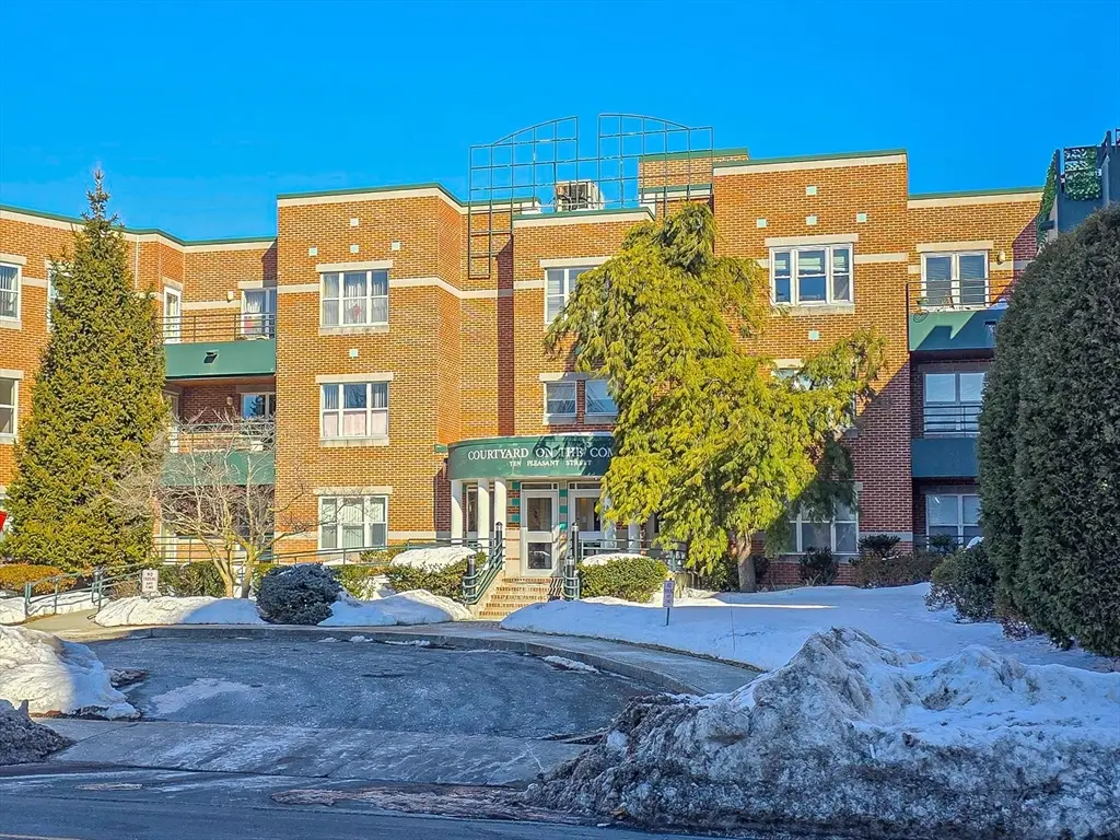 10 Pleasant St #205, Lynn, MA 01902 - #1