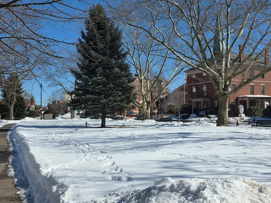 10 Pleasant St #205, Lynn, MA 01902 - #3