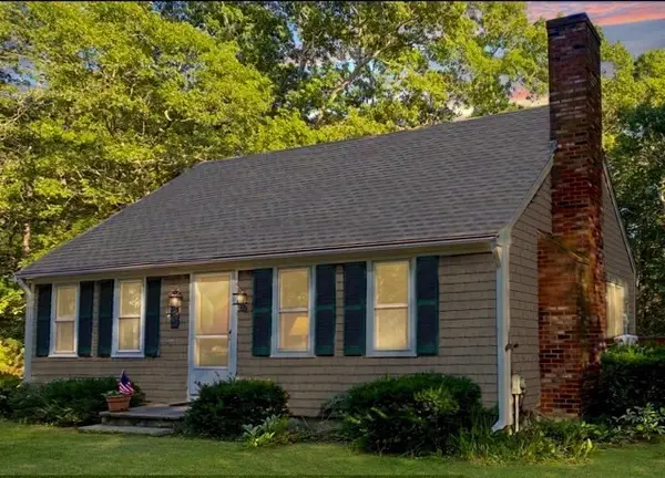 18 Jay Dee Ln, Eastham, MA 02642