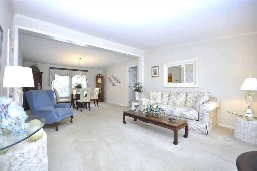 5 Country Drive, Bridgewater, MA 02324 - #3