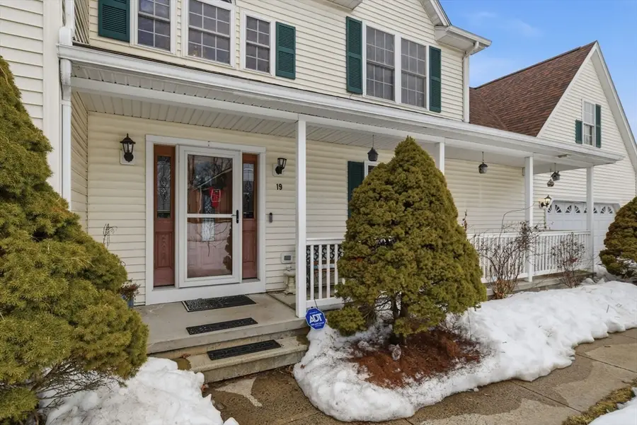 19 Logan Pl, Agawam Town, MA 01030 - #2
