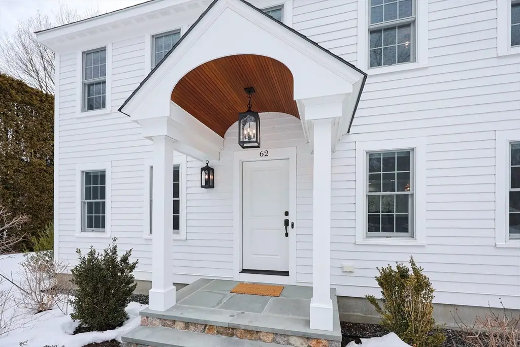 62 Tucker Ln, Dartmouth, MA 02747 - #1