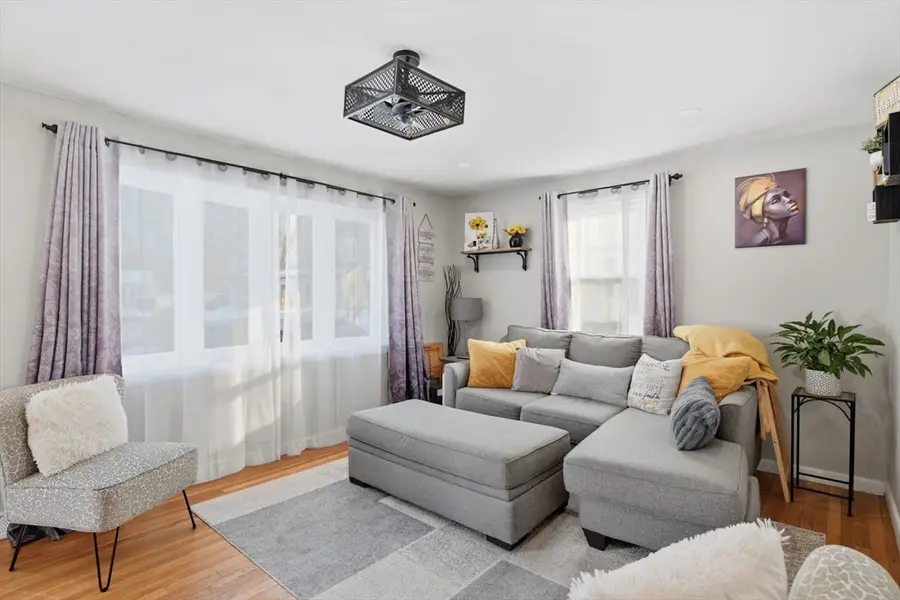 30 W Hill Road, Springfield, MA 01109 - #3