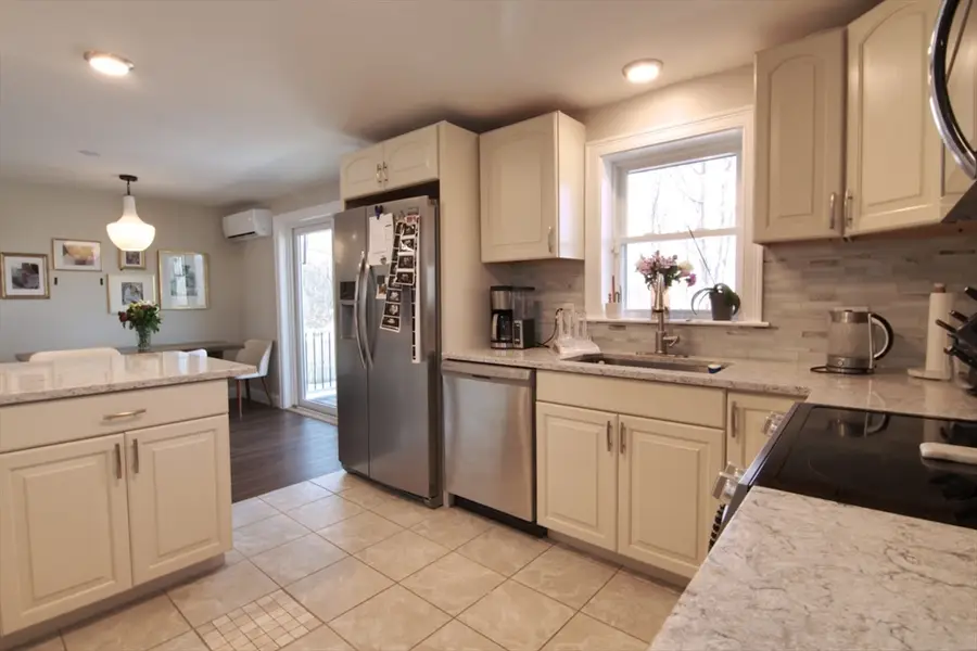 12 Erie Ave, Worcester, MA 01605 - #2