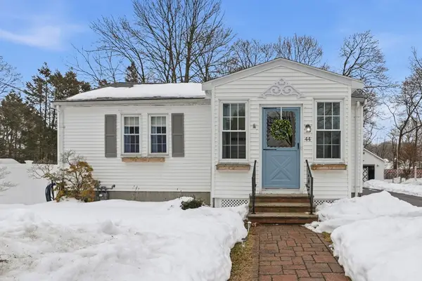 44 Reed Ave, Weymouth, MA 02190