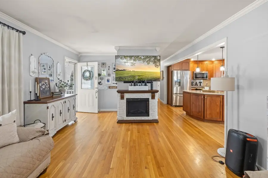 765 Pine Hill Dr, New Bedford, MA 02745 - #2