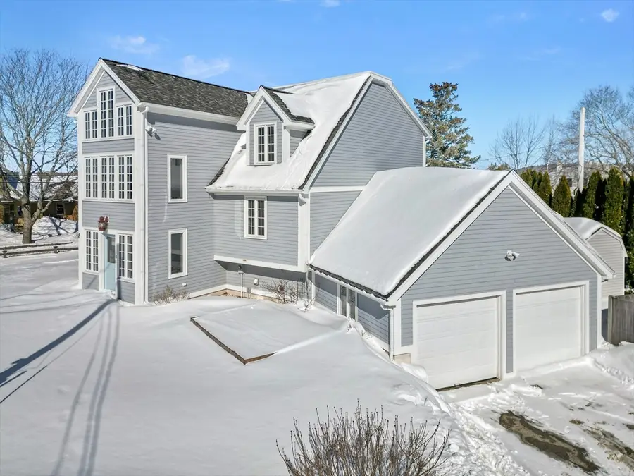 2 Breezy Point Road, Gloucester, MA 01930 - #3