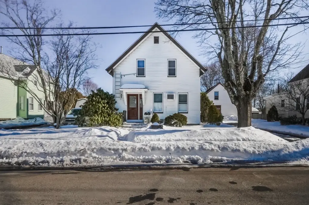 35 Wilbur St, Taunton, MA 02780 - #1