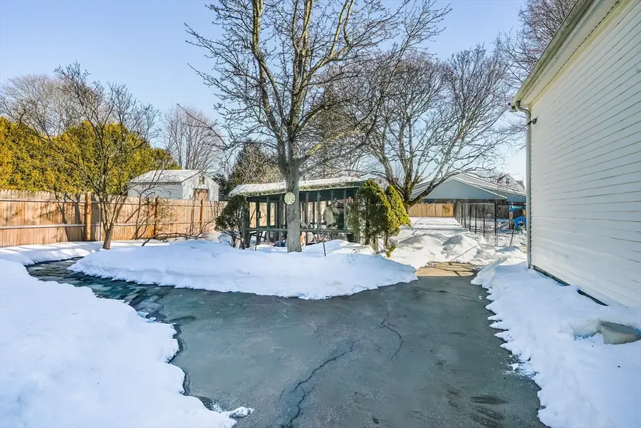 35 Wilbur St, Taunton, MA 02780 - #3