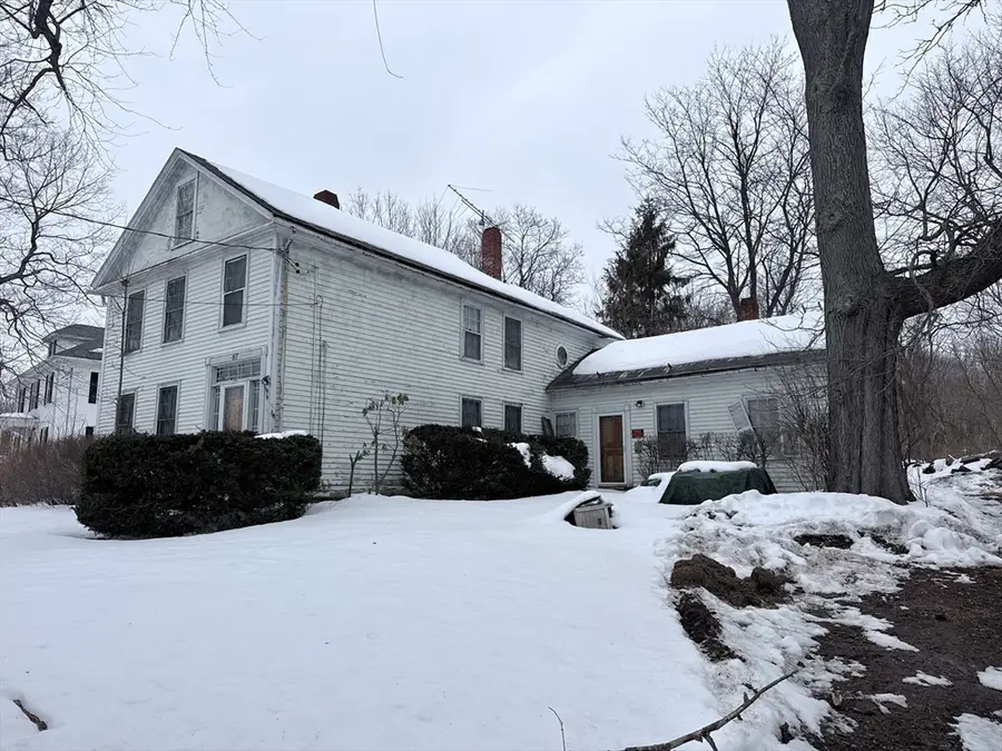 47 Elm St, North Brookfield, MA 01535 - #3