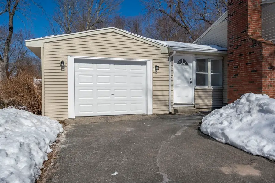 24 Wands, Springfield, MA 01118 - #3