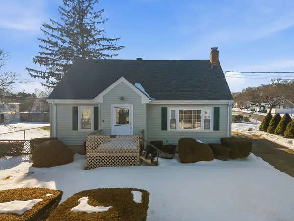 45 Alpha St, Dartmouth, MA 02747