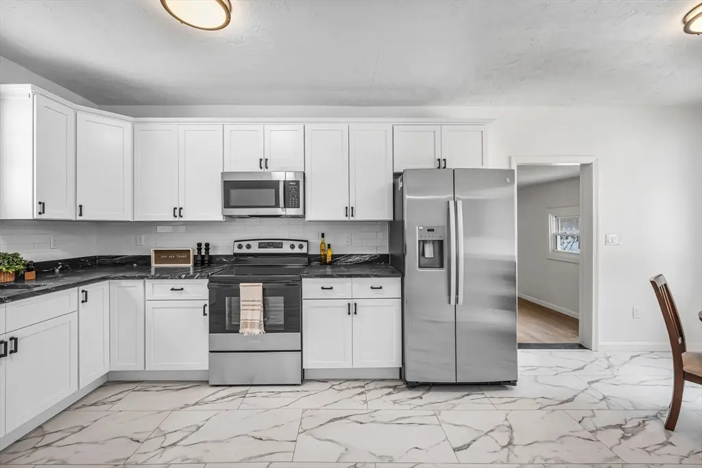 72 Nw Schoolhouse Rd, Dudley, MA 01571 - #1