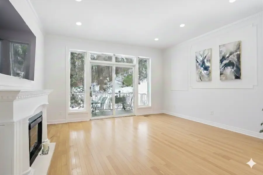 921 Sherwood Forest Ln #921, Saugus, MA 01906 - #2