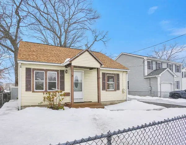 33 Drexel St, Springfield, MA 01104