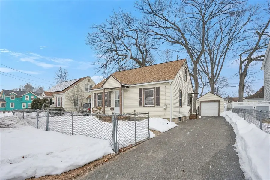 33 Drexel St, Springfield, MA 01104 - #3