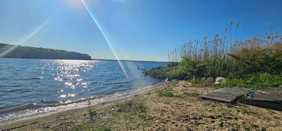 11 Harrison Ct, Westport, MA 02790 - #2