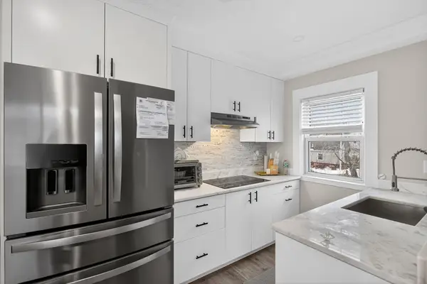 103 Henshaw St, Worcester, MA 01603