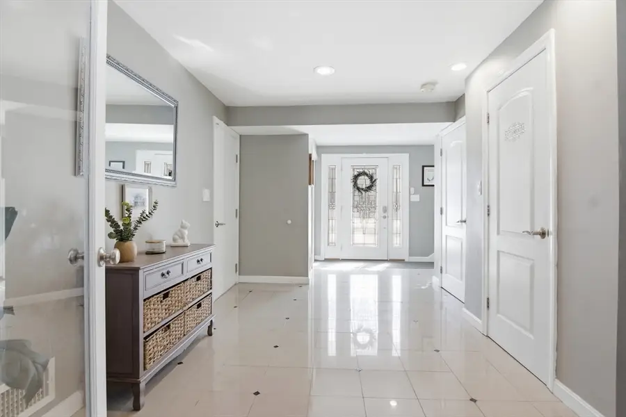 24 Worcester Road, Peabody, MA 01960 - #3