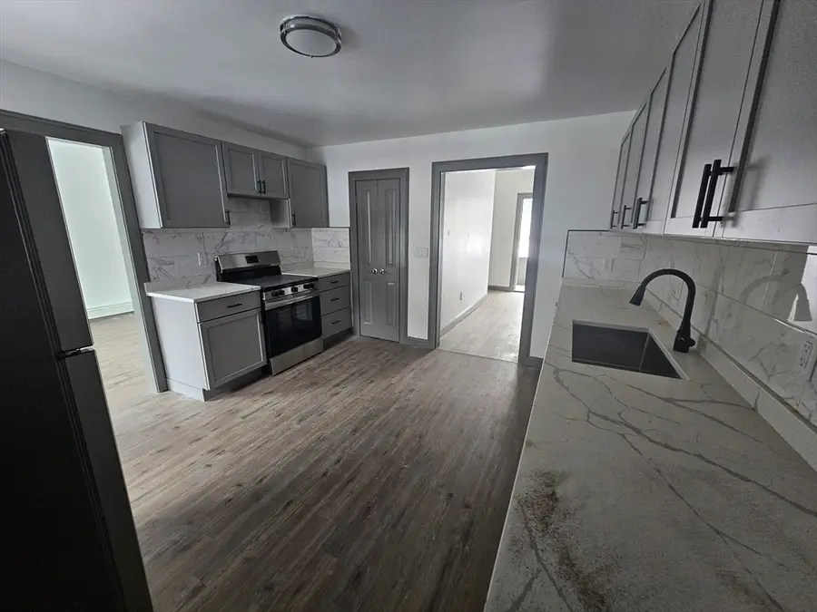 10-12 Richmond St, Adams, MA 01220 - #3