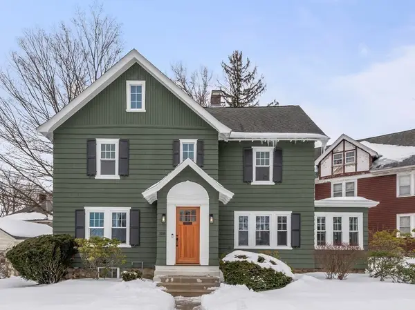 108 Longfellow Road, Worcester, MA 01602