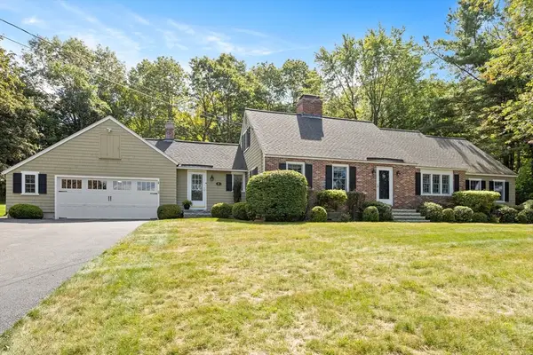 4 Heywood Rd, Westford, MA 01886