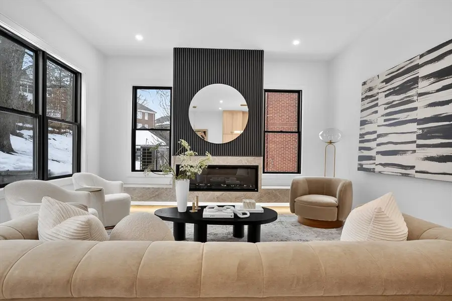 84 East Side Pkwy #84, Newton, MA 02460 - #3