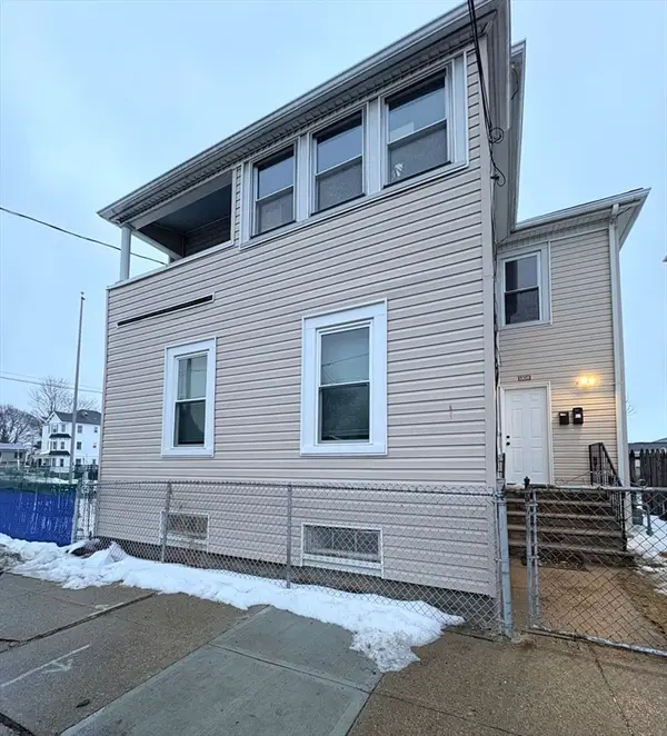 1350 Rodman St, Fall River, MA 02721