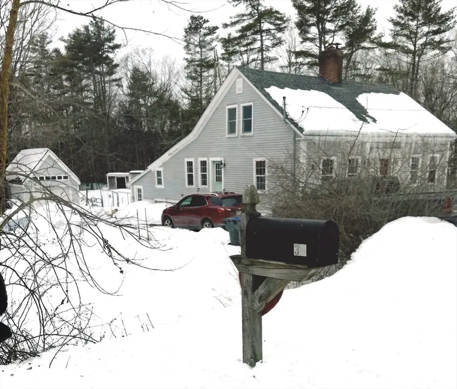 36 Healdville Rd, Hubbardston, MA 01452 - #3