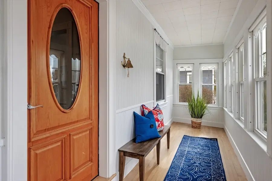 22 Hemenway Rd, Swampscott, MA 01907 - #3