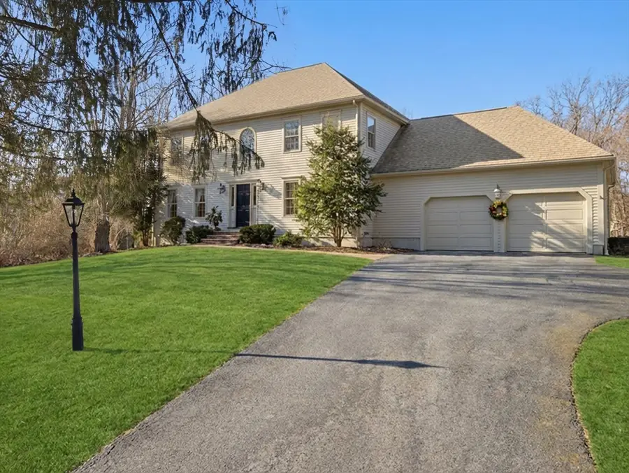 61 Abbott St, North Andover, MA 01845 - #2