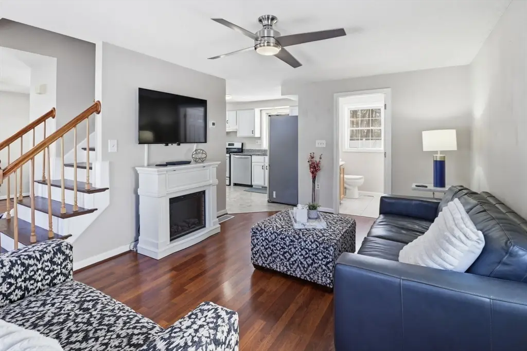 11 Joseph Ave, Dracut, MA 01826 - #1