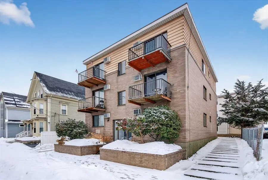 10-16 Stephen St #5, Lynn, MA 01902 - #2