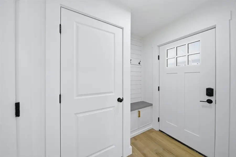 26 Rivulet St, Uxbridge, MA 01569 - #3