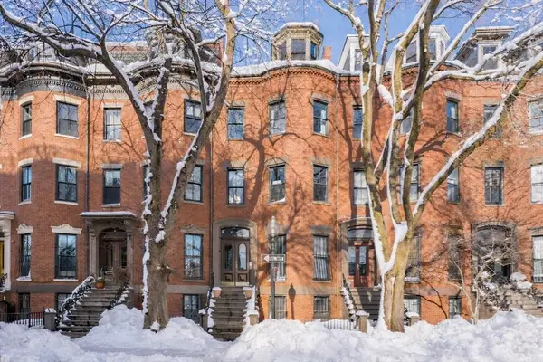 77 Worcester St #4, Boston, MA 02118