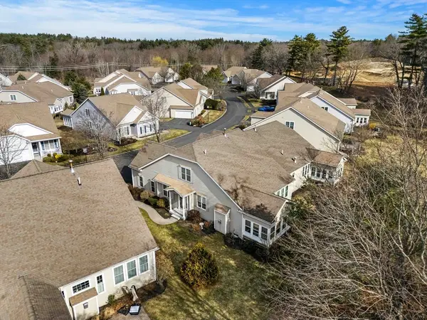 3 Larkspur Cir #3, Georgetown, MA 01833