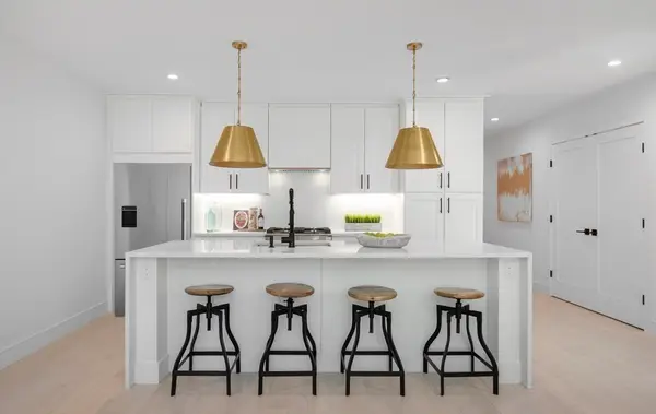 3 S Whitney St #2, Boston, MA 02120