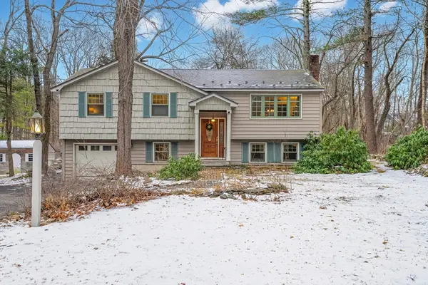 122 Forest St, North Andover, MA 01845