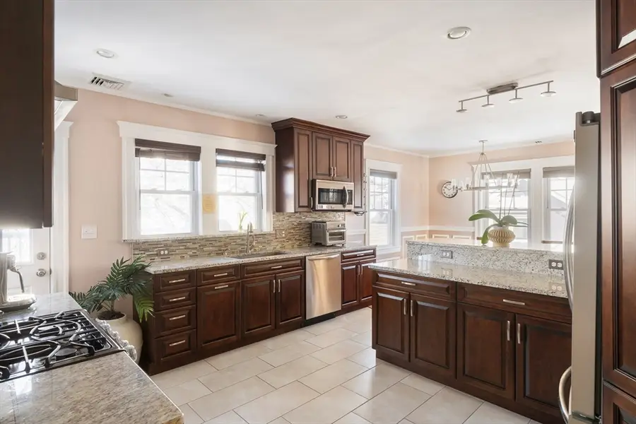 305 Webster St. #2, Newton, MA 02466 - #2