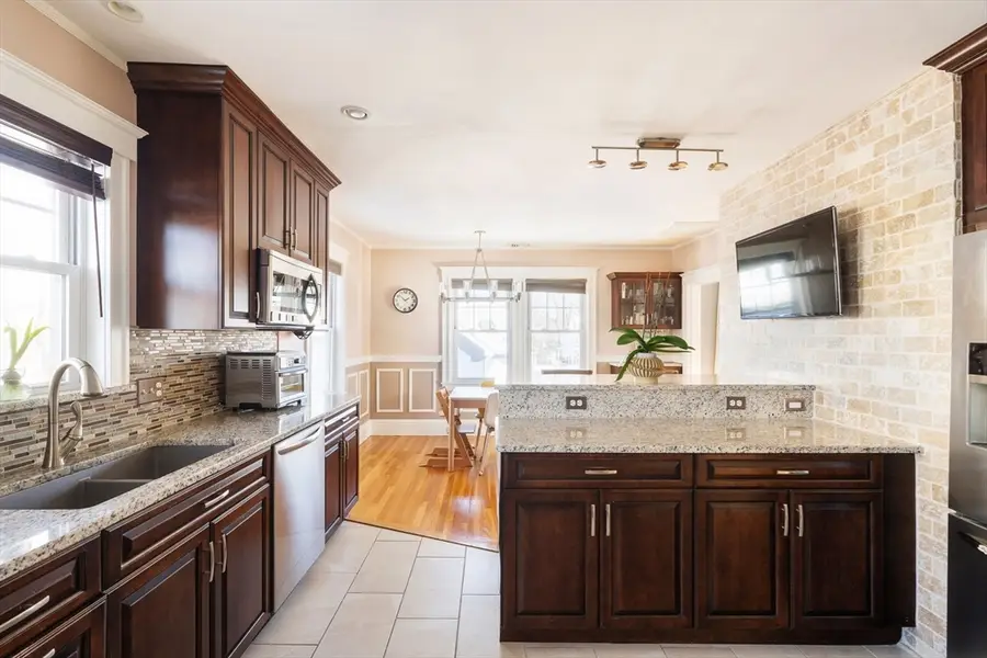 305 Webster St. #2, Newton, MA 02466 - #3