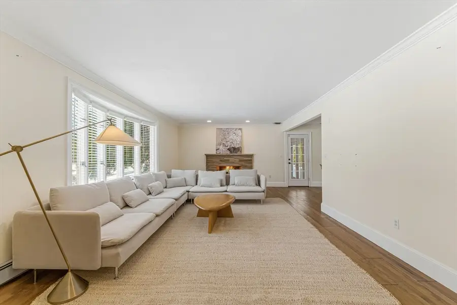 124 Deborah Rd, Newton, MA 02459 - #3