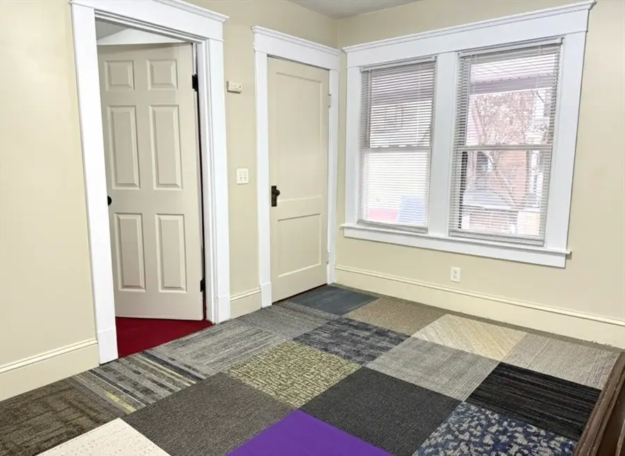 33-35 Ruskin St, Springfield, MA 01108 - #3