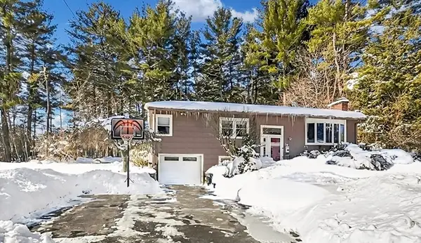 10 Rolling Lane, Framingham, MA 01701