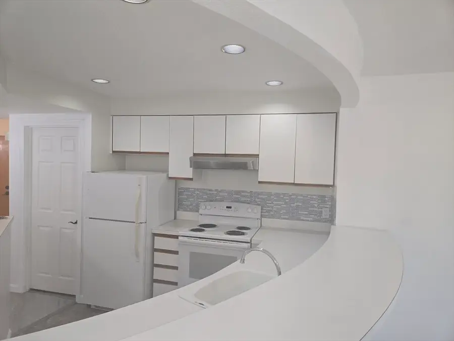 165 Cottage St #706, Chelsea, MA 02150 - #3