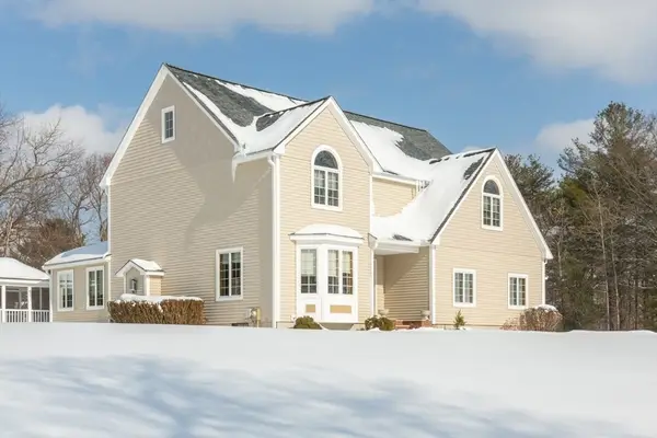 84 Tellier Way, Dracut, MA 01826