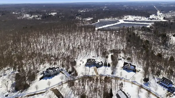 152 R Burnside Ave, Seekonk, MA 02771