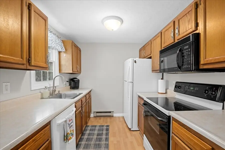 46 Lexington Road #46, Millbury, MA 01527 - #3